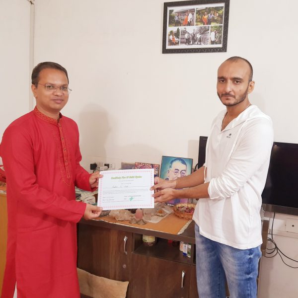 Certificate presentation between two practitioners